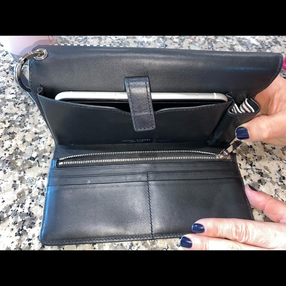 Henri Bendel wallet - Picture 5 of 5
